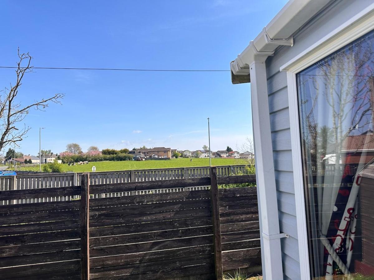 3-Bedroom Swift Caravan - Uddingston, Glasgow Eksteriør billede